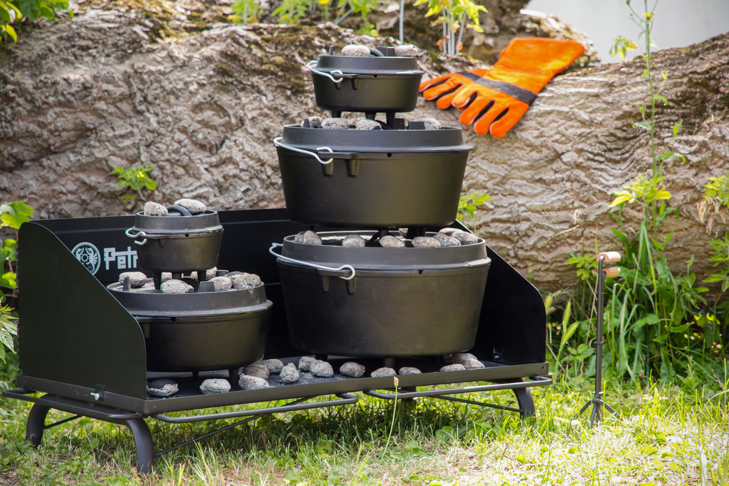 Petromax Feuertopf-Tisch fe90 Ablagemöglichkeit für Kochzubehör 103 x 116 x 68 cm